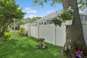 34 Morewood Dr, Smithtown, NY 11787 - Photo 37