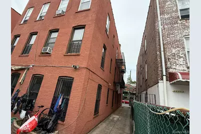 822 E 219th Street, Bronx, NY 10467 - Photo 5