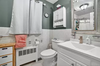 349 Hawthorne Terrace, Mount Vernon, NY 10552 - Photo 17