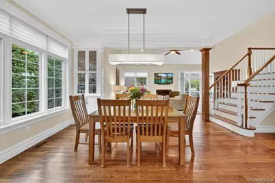 29 Michael Roberts Court, Pearl River, NY 10965 - Photo 5