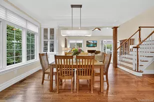 29 Michael Roberts Ct, Pearl River, NY 10965 - Photo 5