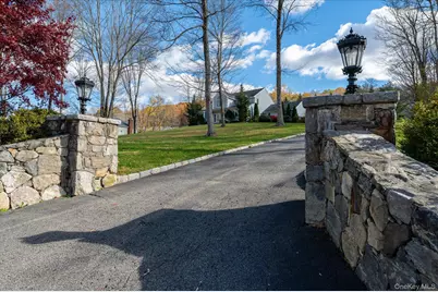 468 Peekskill Hollow Road, Putnam Valley, NY 10579 - Photo 3