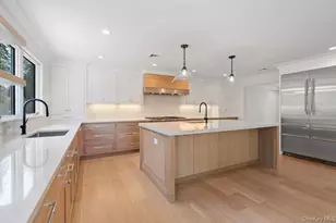 320 Circle Rd, Muttontown, NY 11791 - Photo 9