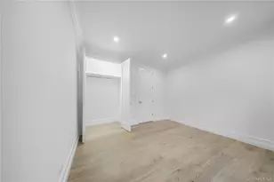 31-14 Crescent St, Astoria, NY 11106 - Photo 9