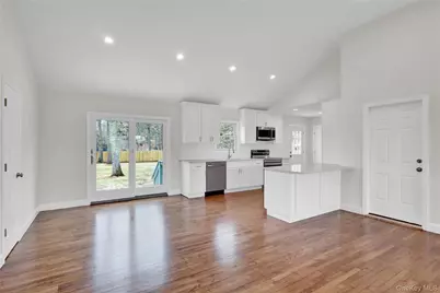 43 Penny Drive, Calverton, NY 11933 - Photo 7