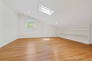 6 Emil Ct, Huntington, NY 11743 - Photo 17