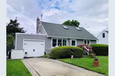 24 Clifton Drive, Patchogue, NY 11772 - Photo 5