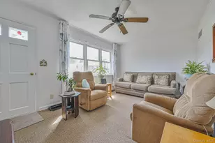 24 Clifton Dr, Patchogue, NY 11772 - Photo 3