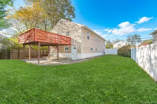 880 Washington St, Baldwin, NY 11510 - Photo 5