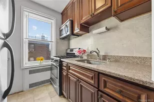 9945 67th Rd, Forest Hills, NY 11375 - Photo 9