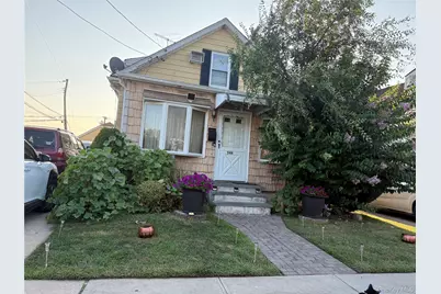 546 Clark Place, Uniondale, NY 11553 - Photo 1