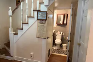 546 Clark Pl, Uniondale, NY 11553 - Photo 5