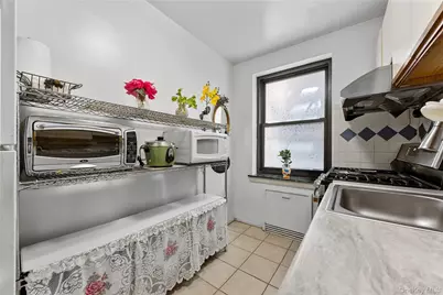 73-23 210th Street #2G, Bayside, NY 11364 - Photo 7