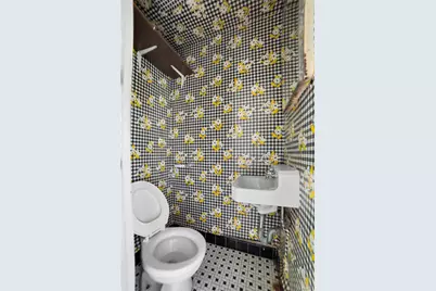 15062 Booth Memorial Avenue, Flushing, NY 11355 - Photo 5