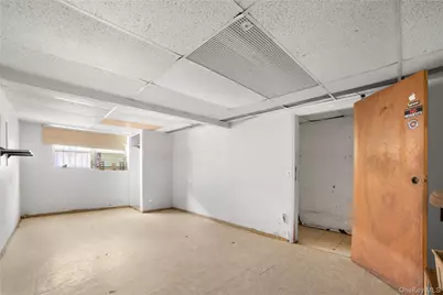 15062 Booth Memorial Avenue, Flushing, NY 11355 - Photo 11