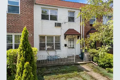 15062 Booth Memorial Avenue, Flushing, NY 11355 - Photo 1
