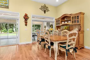 210 Tyler Ct, Riverhead, NY 11901 - Photo 5