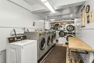 83-20 141st St, Briarwood, NY 11435 - Photo 17