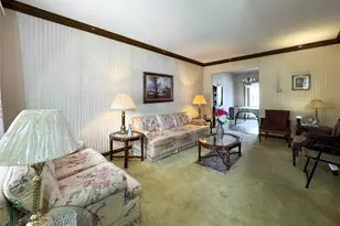 60-73 71st St, Maspeth, NY 11378 - Photo 5