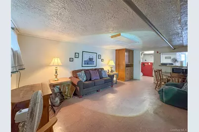 6073 71 Street, Maspeth, NY 11378 - Photo 23