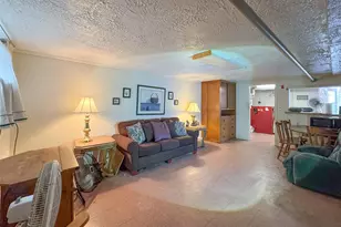 60-73 71st St, Maspeth, NY 11378 - Photo 23