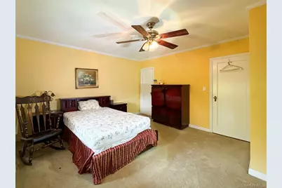 6073 71 Street, Maspeth, NY 11378 - Photo 15