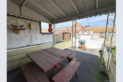 6073 71 Street, Maspeth, NY 11378 - Photo 27