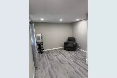 70 W 8th Street, Ronkonkoma, NY 11779 - Photo 19