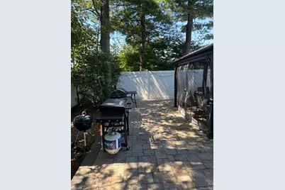 70 W 8th Street, Ronkonkoma, NY 11779 - Photo 33