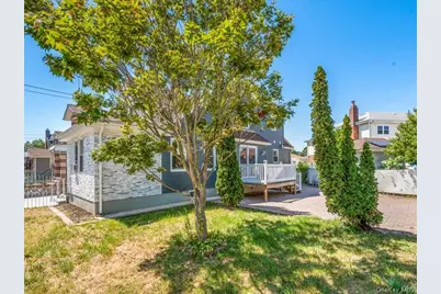 176-27 NW Sunbury Road, Jamaica, NY 11434 - Photo 7