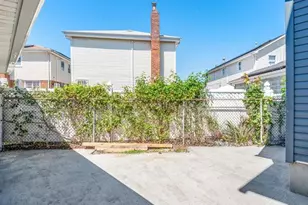 176-27 NW Sunbury Rd, Jamaica, NY 11434 - Photo 3