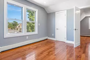 176-27 NW Sunbury Rd, Jamaica, NY 11434 - Photo 29