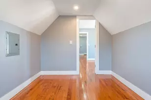 176-27 NW Sunbury Rd, Jamaica, NY 11434 - Photo 33