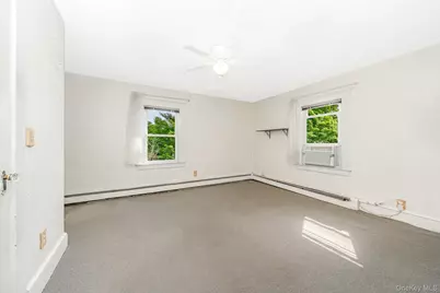 306 Park Avenue, Freeport, NY 11520 - Photo 15