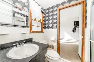 306 Park Ave, Freeport, NY 11520 - Photo 21