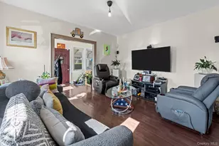 168-02 110th Rd, Jamaica, NY 11433 - Photo 7