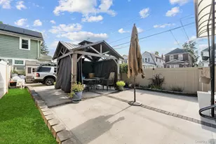 168-02 110th Rd, Jamaica, NY 11433 - Photo 3