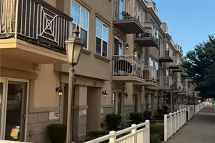 102-20 Rockaway Beach Blvd, Far Rockaway, NY 11694 - Photo 13