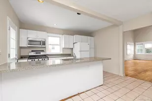 41 Newport Rd, Island Park, NY 11558 - Photo 7