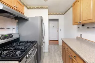 95 N Broadway, White Plains, NY 10603 - Photo 9