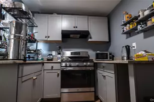 52 Beacon St, Newburgh, NY 12550 - Photo 7