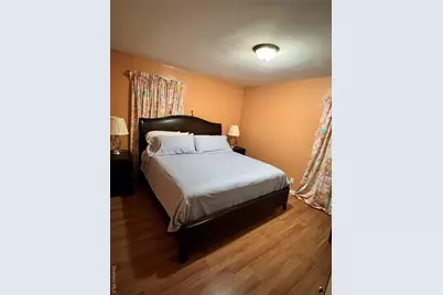 121 E Pennywood Avenue, Roosevelt, NY 11575 - Photo 7