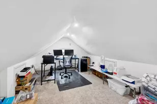 764 E 230th St, Bronx, NY 10466 - Photo 13