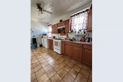 82 Burhans Avenue, Yonkers, NY 10701 - Photo 15