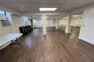 6 W Mill Dr, Great Neck, NY 11021 - Photo 19