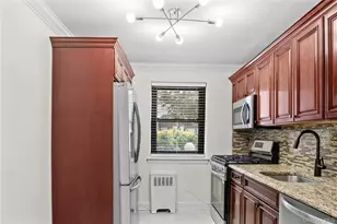 6 W Mill Dr, Great Neck, NY 11021 - Photo 3