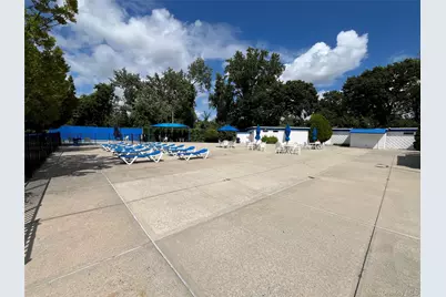 6 West Mill Drive #1A, Great Neck, NY 11021 - Photo 17