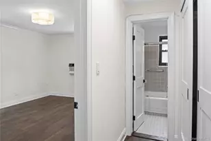 6 W Mill Dr, Great Neck, NY 11021 - Photo 13