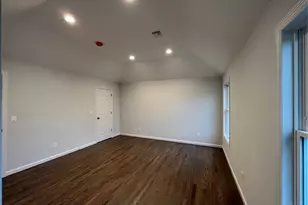 56 Barbara Ln, Medford, NY 11763 - Photo 9