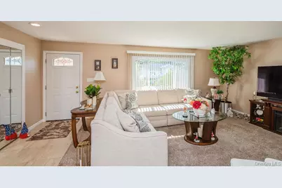 230 W End Avenue, Massapequa, NY 11758 - Photo 3